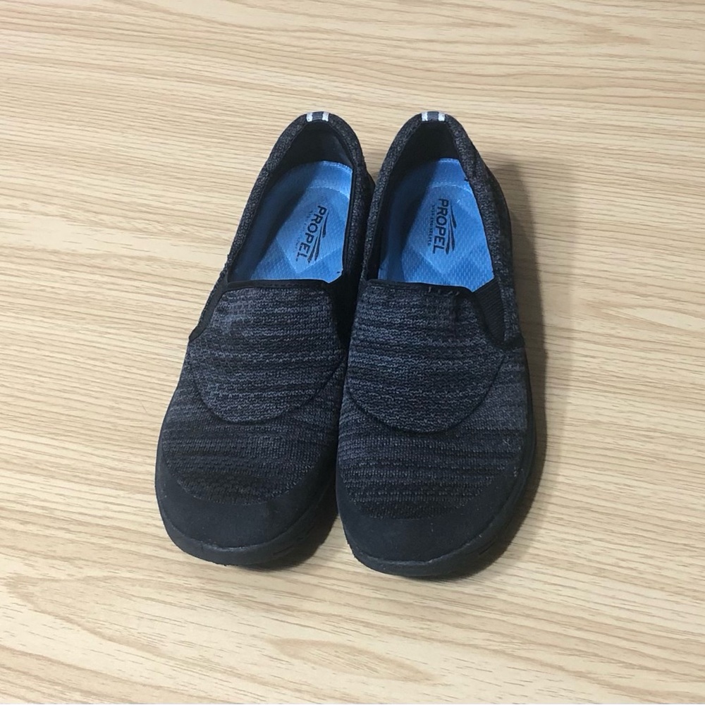 Bass Propel Slip On Black Flats Casual Comfort lightweight Womens Size 6.5M